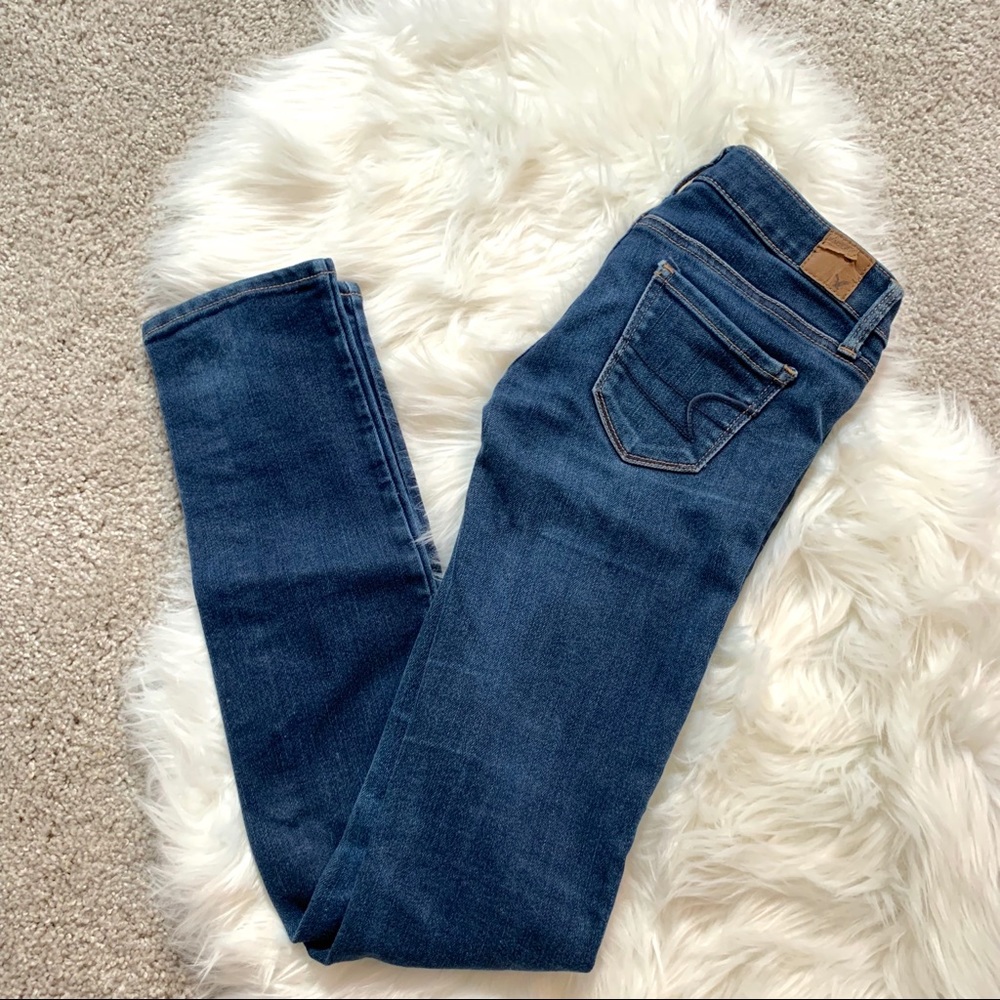 American Eagle 00 straight leg jeans dark blue